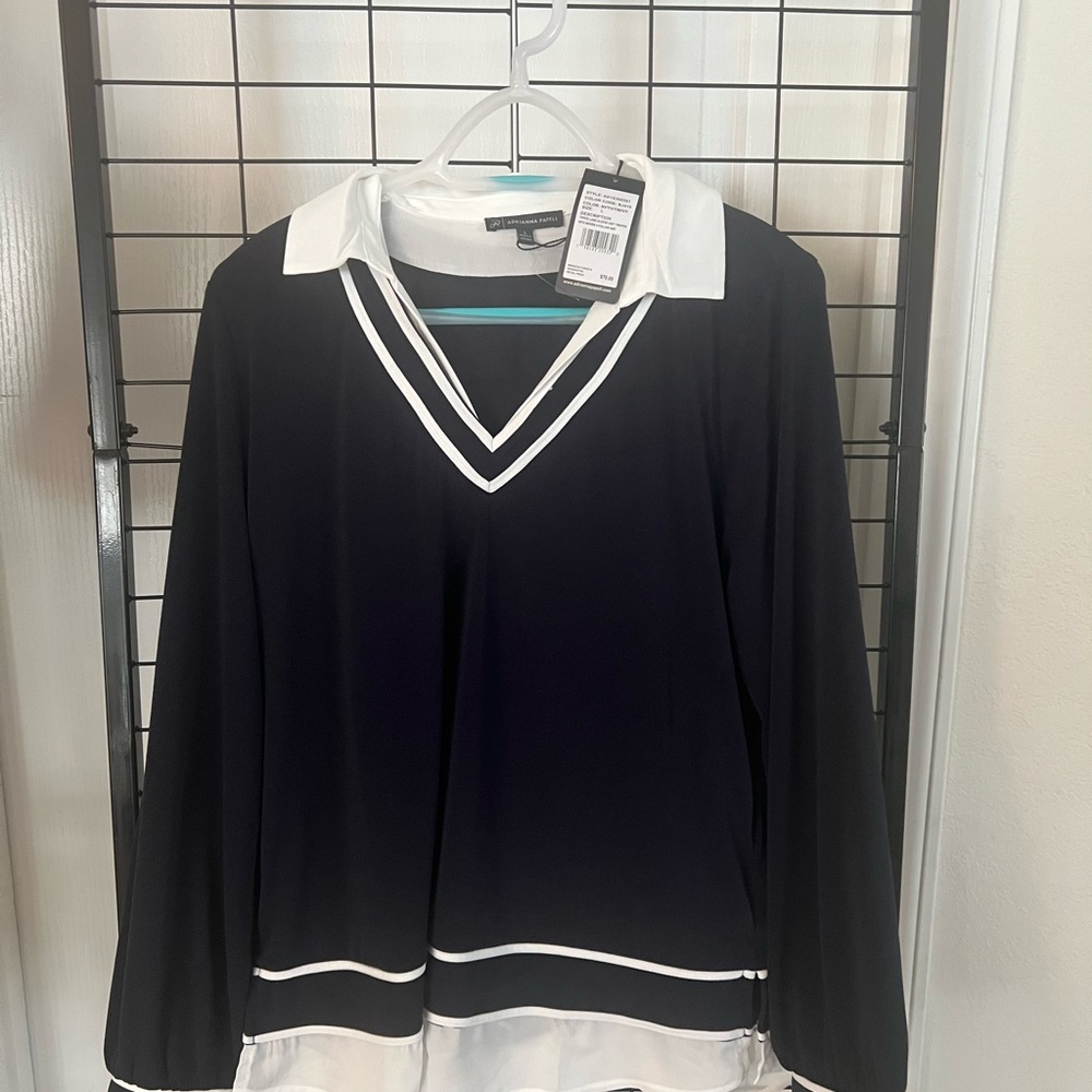 Adrianna Papell deep navy  and White V-Neck Blouse new w/tags $70 sz lg
